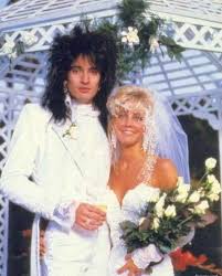 Tommy lee's fiancée brittany furlan slams marriage rumor after wedding pic goes viral: Classic Rock In Pics On Twitter Tommy Lee Married Heather Locklear May 10 1986 Tommy Wore A White Leather Tuxedo Motleycrue