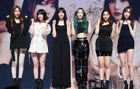 Hal ini tentu jadi kabar gembira untuk para buddy (nama fandom gfriend) yang rindu melihat sinb, eunha, dan umji kembali tampil di industri . Nama Fandom Terlengkap Dan Artinya Seluruh Idol Kpop Asal Korea Selatan Fakta Id