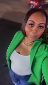 Ebony Gant (@boshgant)