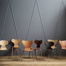 Biete 2 sehr gut erhaltene fritz hansen series 7 stühle in lackiertem weiß mit verchromten. Serie 7 Stuhl Arne Jacobsen Und Fritz Hansen Drifte Wohnform