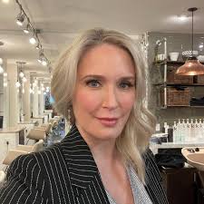 Jillian Wright (@greenapplebeauty) · New York, NY