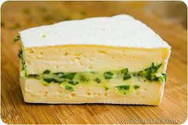 Brie Farci A L Ail Des Ours Ou Au Basilic Si Vous Preferez Ail Des Ours Recettes De Cuisine Cuisine Et Boissons