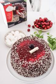 Eine cremige torte mit einer quarkfüllung und mit sauerkirschen. Tischdeko Mit Stracciatella Kirsch Torten Traumchen Sophiagaleria