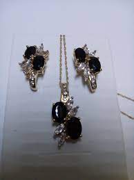 10k Black Onyx Earrings Pendant Necklace Set Yellow Gold Stud Etsy Yellow Gold Jewelry White Sapphire Earrings Onyx Earrings