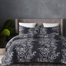 Durable lightweight fabric for ultimate comfort. Grey And White Floral Pattern Vaulia Lightweight Microfiber Duvet Cover Set King Size
