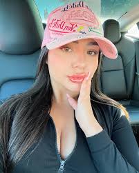 Kasandra Rivera's Instagram, Twitter & Facebook