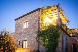 Generell gilt, dass ferienimmobilien in italien in begehrten lagen deutlich teurer sind als an weniger attraktiven lagen. Ferienhaus Und Ferienwohnung In Italien Am Meer Ferienhof Im Cilento