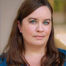 Stefanie Davis's Instagram, Twitter & Facebook