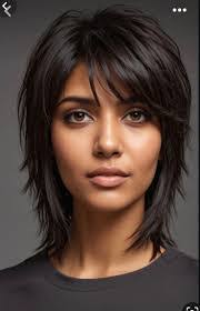 Anna Bertucci's Instagram, Twitter & Facebook