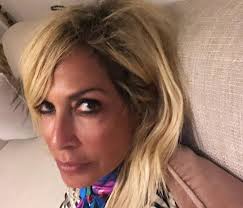 Άννα βίσση δέσποινα βανδή τηλεθέαση. H Anna Bissh Pozarei Me Th Mama Ths Sthn Pio Glykia Fwtografia To10 Gr