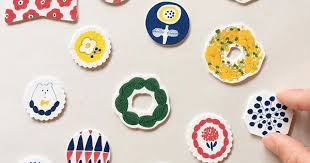 可愛すぎ ゆる い絵がたまらない北欧風まち針コレクション cucuru ククル 手描きのイラスト スマホケース 手作り イラスト