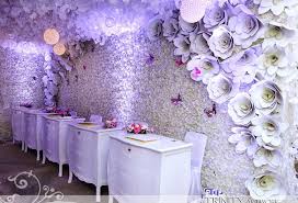 Dekorasi pernikahan di bandung & garut dengan harga murah mulai dari 2.5 juta. Nuansa Romantis Dengan Flowers Wall Weddingku Com