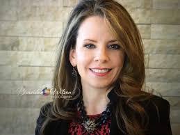 Cynthia Salter's Instagram, Twitter & Facebook