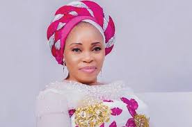 The gospel singer, tope alabi has released a very. Tope Alabi Explains Why She Decided To Join The Gbese Train