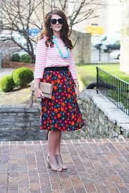Lularoe is great for pattern mixing because they have such fun prints! No Fail Trick For Pattern Mixing With Lularoe Jill Bright On A Budget