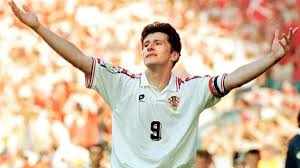 England should be quietly confident against germany but it wouldn't be a surprise if jogi loew's side turned up as they so often do in the knockout stage of major tournaments. Euro 1996 Team Of The Tournament Uefa Euro 2020 Uefa Com