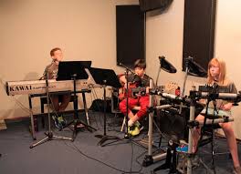 From makerspace and robotics to coding, game design, music production, film studio, digital arts, tennis, basketball, soccer and more, kidztopros camps will ignite your child's creativity, inspire innovative thinking and improve their physical health. Best Music Summer Camps In Marin Marin Mommies