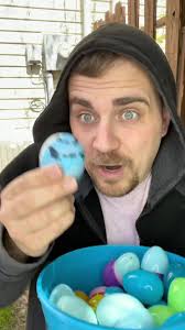 Easter Egg Hunting Part 2. #easter #easteregghunt