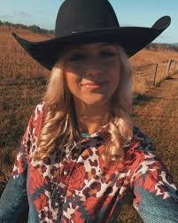 Hayley Mccormack's Instagram, Twitter & Facebook