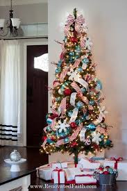 Easiest Way To Add Ribbon To A Christmas Tree Simple Ribbon Hack Christmas Tree Topper Ribbon Christmas Tree Garland Ribbon On Christmas Tree