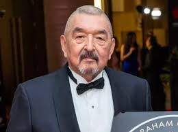 Sadly, Canadian First Nations (Oneida) actor, Graham Greene, passed away  today at the age of 73. "We will be known forever by the tracks we leave."