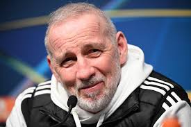 Éric Roy a « repris le fil des discussions » sur son avenir comme  entraîneur de Brest