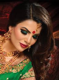 Julie Ali :: Khush Mag