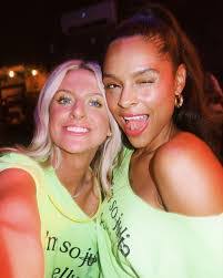 Sophia Holmes's Instagram, Twitter & Facebook