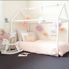 Ich Freue Mich Den Jungsten Neuzugang In Meinem Etsy Shop Vorzustellen Montessori Bett Baby Bett Haus Bett Kinderbett Haus Kinder Zimmer Kinderschlafzimmer