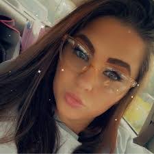 Kelly Mae's Instagram, Twitter & Facebook