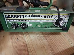 Suitable to operate in extreme conditions particularly, is ideal for research in highly mineralized ground and metal objects very small. Garrett Metal Detector Master Hunters Ads