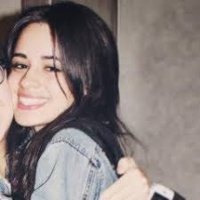 Sasha Cross (@piawurtzbakh)