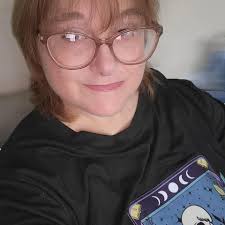 Are there any groups around Dayton, Ohio that help beginners learn to knit  or crochet?