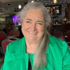 Lisa Bulger's Instagram, Twitter & Facebook