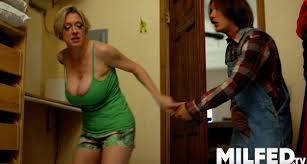 Dee Dees Big Tits Get Pounded by The Cable Guy Sneakily - Free Porn Sex  Videos XXX Movies