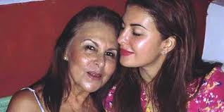 Dicekal, Jacqueline Fernandez Minta Ijin Jenguk Ibundanya yang Dirawat di  Bahrain