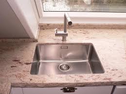 Eisniger Unterbau Edelstahlbecken 50 Cm X 40 Cm Mit Eisinger Edelstahlarmatur 4 Cm Granitapl Im Spulenbe Moderne Landhauskuche Haus Kuchen Kuchen Design Ideen