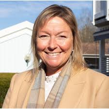 Härrydas mäklare: Lantismäklaren ser ljus framtid för Hindås