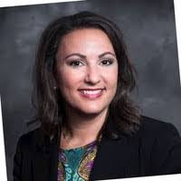 Leslie Spinelli's Instagram, Twitter & Facebook