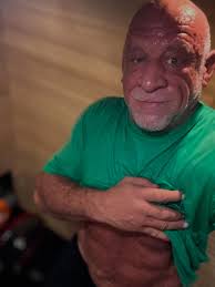 What a great day yes I mean that I don't just say it. I love life. Sober is  the coolest thing that ever happened to me what can you do Sober? You