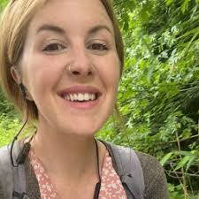 Jennifer Larmer's Instagram, Twitter & Facebook