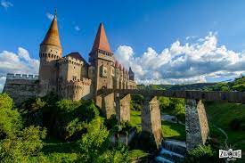 Era de mult pe lista locurilor în care e musai să ajung în viața asta, mai ales. 5 1 Lucruri Inedite Pe Care MeritÄƒ SÄƒ Le Descoperi La Castelul Corvinilor Din Hunedoara