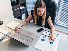Education requirements for financial planners like many jobs in today's world, bachelor's degree holders appear to maintain a distinct career advantage over individuals who don't have a degree. What A Financial Planner Does So You Don T Have To