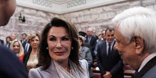 . ούτε κι εγώ δεν ξέρω πόσοι με άρπαξαν και με φίλησαν. Gianna Aggelopoyloy Kai Syntrofoi Kotsampashdes Kefalonia Magazine