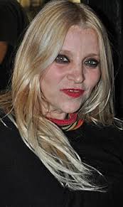 Divina Gloria's Instagram, Twitter & Facebook