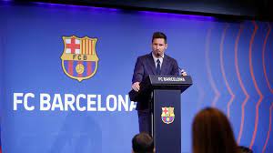 El argentino habló en conferencia de prensa y se quebró al comenzar a despedirse del barcelona, #messi se mostró muy agradecido en su última conferencia en instalaciones del barcelona. Ghofbqhdu4vdpm