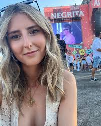 Julia Madrigal (@juliamadrigal) • Instagram photos and videos