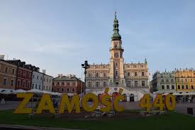 Jun 24, 2021 · poznań znalazł się na podium rankingu miast najbardziej przyjaznych kierowcom! Piekny Zamosc Ma 440 Lat Miasto Warto Odwiedzic O Kazdej Porze Roku Starowka To Perla Unesco Zdjecia Glos Pomorza