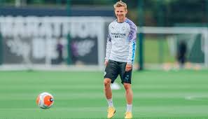 Последние твиты от manchester city (@mancity). Zinchenko V Sostave Man Siti Provel Pervye Trenirovki Posle Nachala Karantina