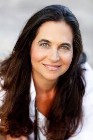 Naomi Douglas's Instagram, Twitter & Facebook